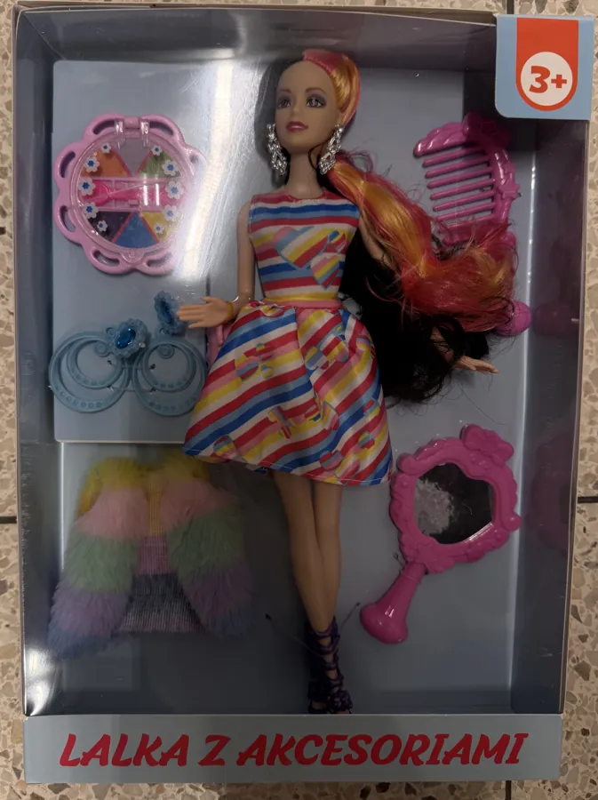 muñeca plasica Lalka z akcesoriami