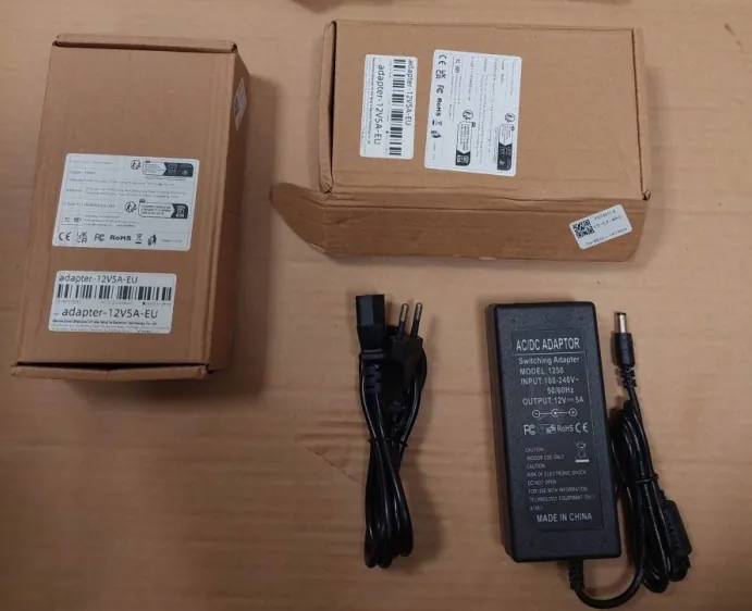adaptador de corriente AC DC ADAPTOR Switching Adapter