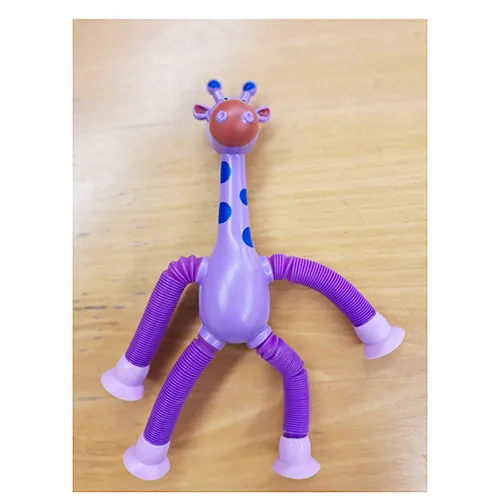 juguete de plástico Plastic giraffe