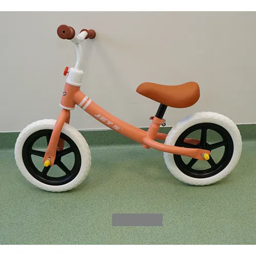 bicicleta de juguete Toy bicycle. (foto 3)