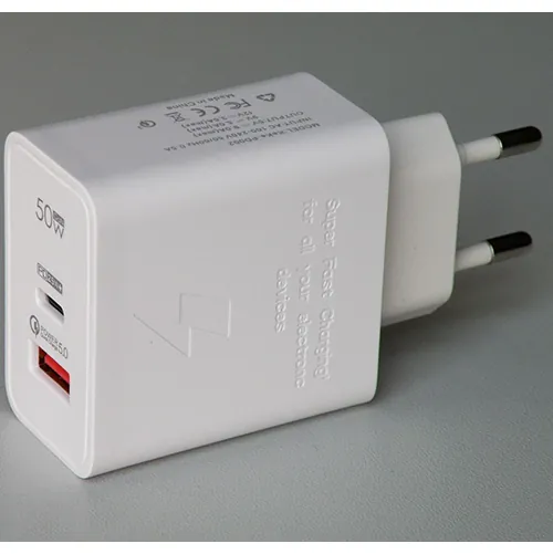 cargador USB USB-A+C Fast Charging