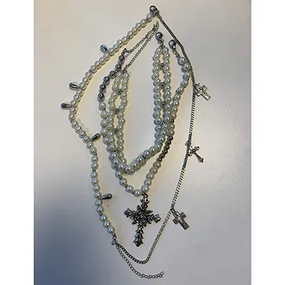 collar Pearl Necklace with Gothic Cross (foto 2)