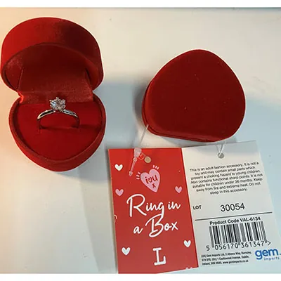 anillo Ring in a box