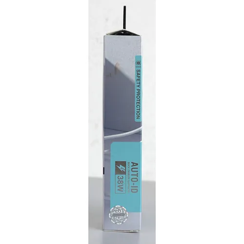 cargador USB TREQA Fast Charger (foto 2)