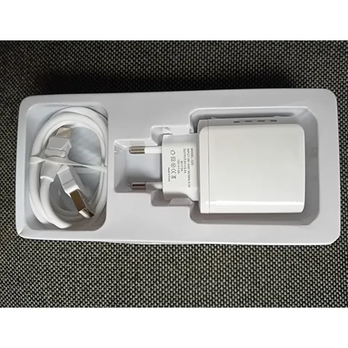 cargador USB QUICK CHARGER POWER ADAPTOR