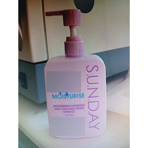 champú S.U.N.D.A.Y. Moisturise Shampoo