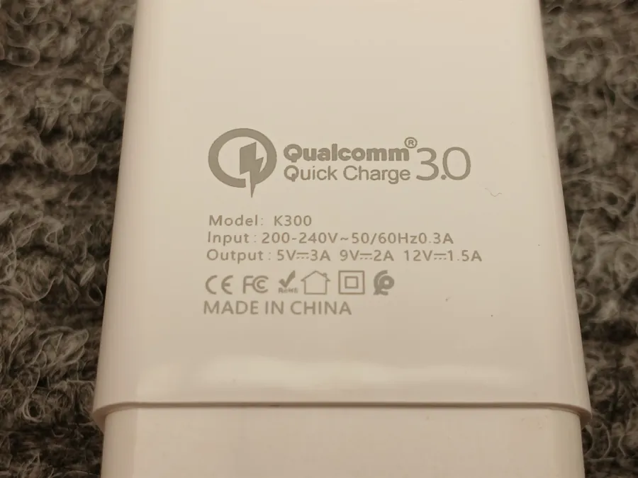 cargador USB Foneng Quick Charger (foto 3)