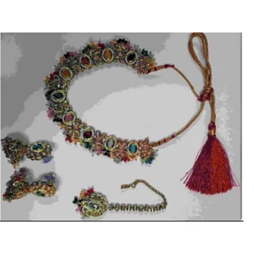 conjunto de joyería Necklace Set with Multi-Coloured Stones
