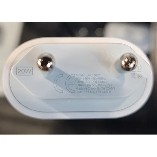 adaptador de corriente (foto 3)