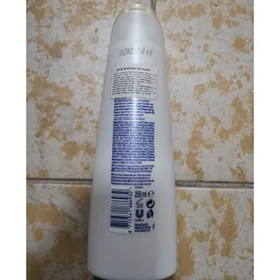 champú Dove NUTRITIVE SOLUTIONS Daily Moisture (foto 2)