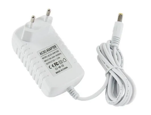 adaptador de corriente (foto 2)