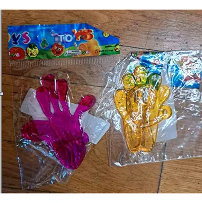 juguete de mano pegajoso