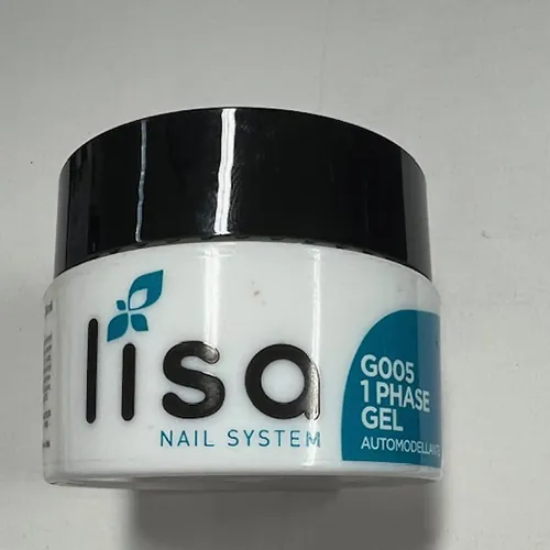 esmalte de uñas de gel Lisa