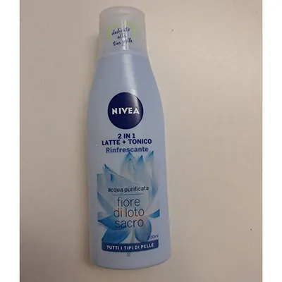 loción corporal Nivea fiori di loto